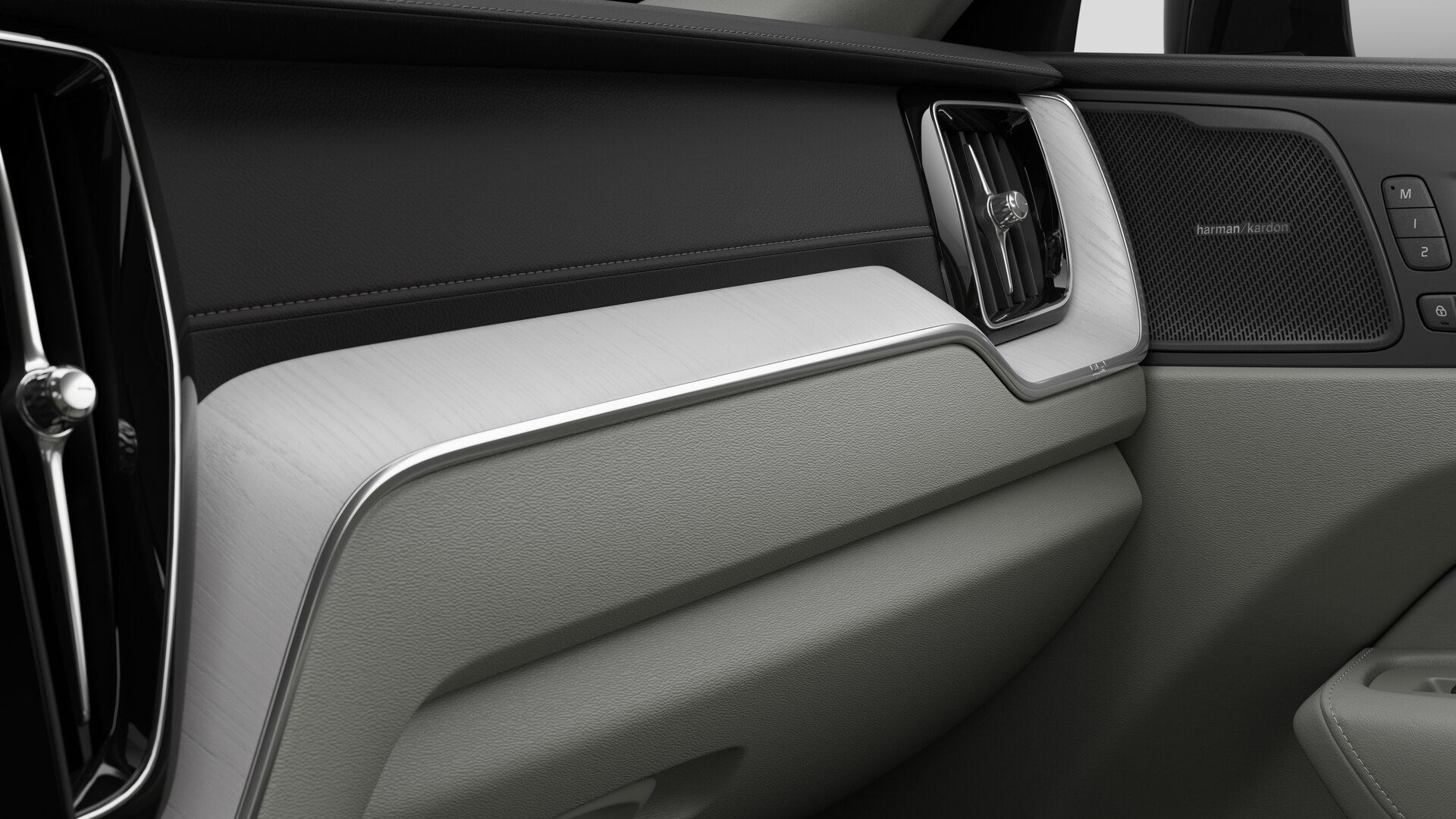 Volvo XC60 Ultra Dark Plug-In Hybrid