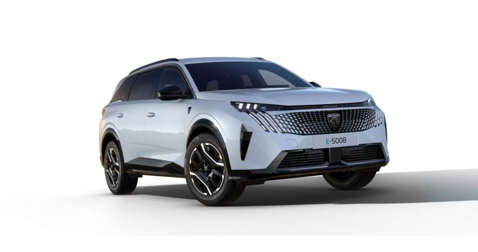 Peugeot E-5008 GT