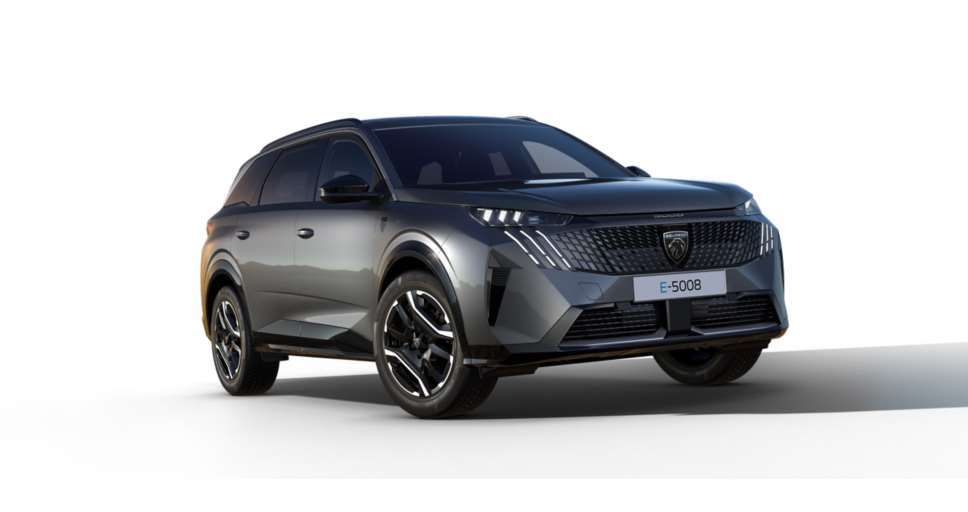 Peugeot E-5008 GT
